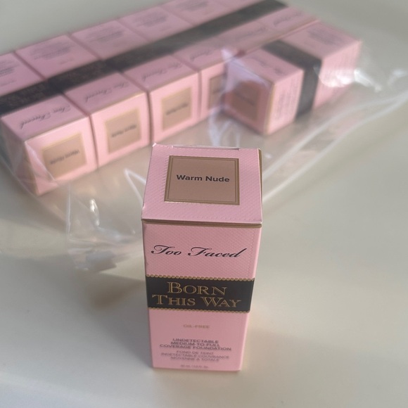 🆕 TOO FACED Born This Way Undetectable Medium Coverage Foundation WARM NUDE NIB - Picture 7 of 8